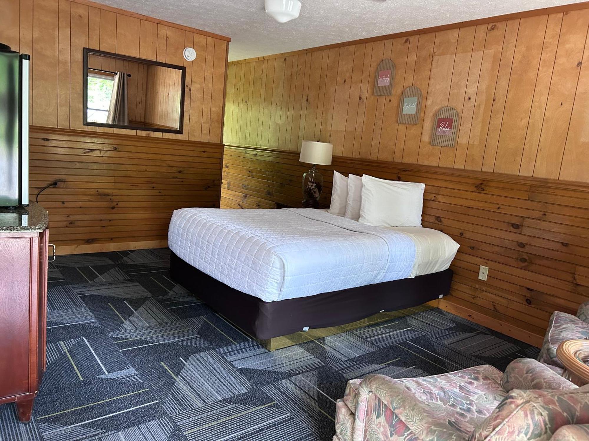 Stony Creek Hotel 2*